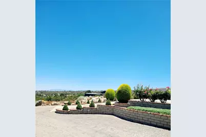 325 Canyon Road, Pinon Hills, CA 92372 - Photo 3