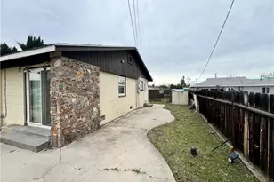 695 S Santa Fe, Hemet, CA 92543 - Photo 3