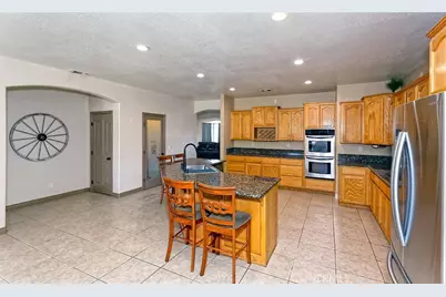 8855 Smith Road, Phelan, CA 92371 - Photo 11