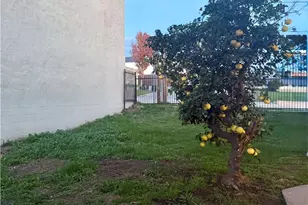 2004 Palm, Highland, CA 92346 - Photo 19