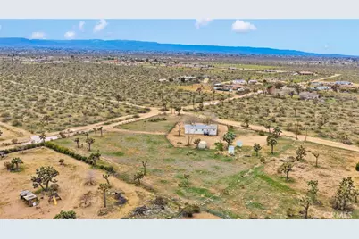 6450 Maricopa Road, Phelan, CA 92371 - Photo 35