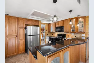 12929 Topaz Circle, Victorville, CA 92392 - Photo 19