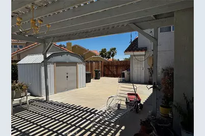 20404 Half Moon Court, Apple Valley, CA 92308 - Photo 31