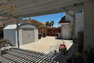20404 Half Moon Ct, Apple Valley, CA 92308 - Photo 31