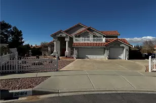 20404 Half Moon Ct, Apple Valley, CA 92308 - Photo 3