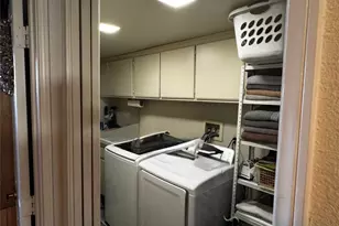 20404 Half Moon Ct, Apple Valley, CA 92308 - Photo 17