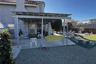 20404 Half Moon Ct, Apple Valley, CA 92308 - Photo 13