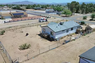 13376 Pacoima, Victorville, CA 92392 - Photo 5