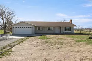 23405 Ramona, Apple Valley, CA 92307 - Photo 1