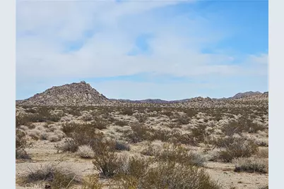 402 Rose Ln., Lucerne Valley, CA 92356 - Photo 3