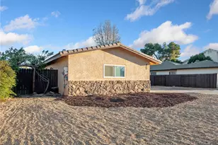13045 Greensboro Rd, Victorville, CA 92395 - Photo 3