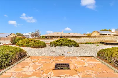 16224 Olalee, Apple Valley, CA 92307 - Photo 35