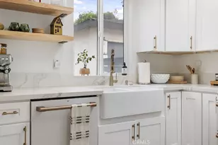 236 Camellia Ln, Costa Mesa, CA 92627 - Photo 41