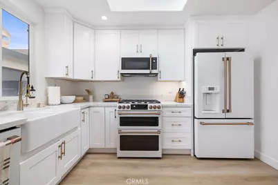 236 Camellia Lane, Costa Mesa, CA 92627 - Photo 43