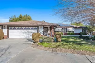 16885 Lambert Ln, Victorville, CA 92395 - Photo 3