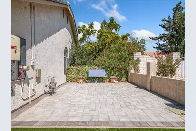 18668 Kamana, Apple Valley, CA 92307 - Photo 5