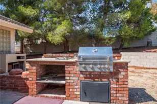 18668 Kamana, Apple Valley, CA 92307 - Photo 31