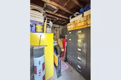 313 E Buena Vista Street, Barstow, CA 92311 - Photo 31