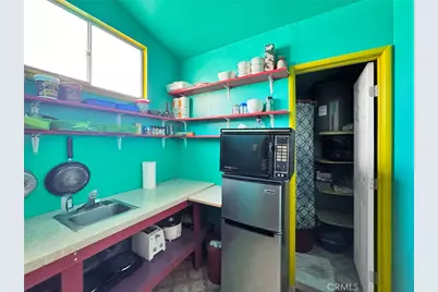 313 E Buena Vista Street, Barstow, CA 92311 - Photo 23