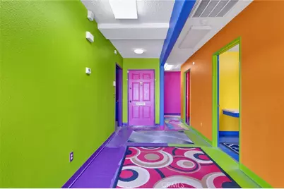 313 E Buena Vista Street, Barstow, CA 92311 - Photo 5