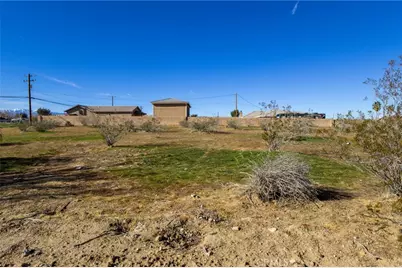 14856 Bonanza Rd, Victorville, CA 92392 - Photo 9