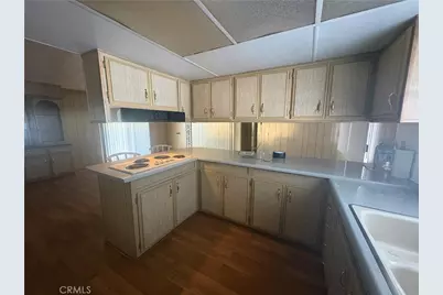 13393 Mariposa #114, Victorville, CA 92395 - Photo 5