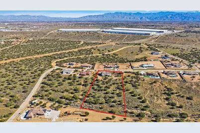 8140 Heartland, Oak Hills, CA 92344 - Photo 57