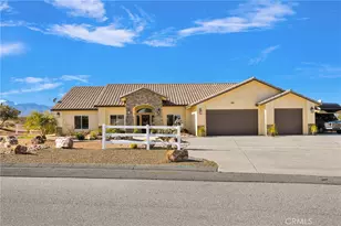 8140 Heartland, Oak Hills, CA 92344 - Photo 3