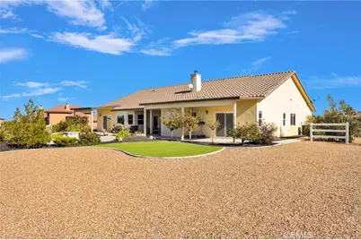 8140 Heartland, Oak Hills, CA 92344 - Photo 51