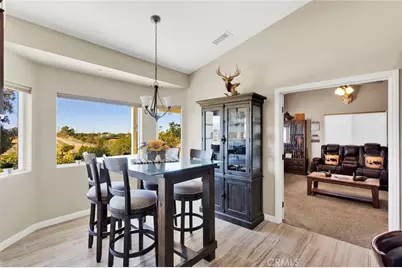 8140 Heartland, Oak Hills, CA 92344 - Photo 17