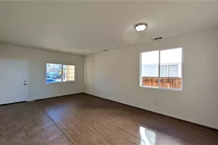 13645 Mayflower, Victorville, CA 92392 - Photo 5