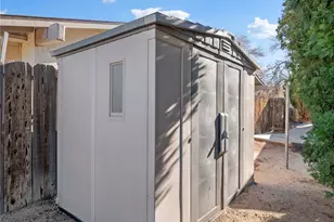 14483 Camrose Ct, Victorville, CA 92395 - Photo 47