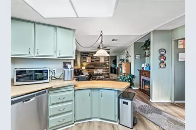 21922 Ottawa #8, Apple Valley, CA 92308 - Photo 13