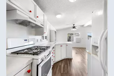 22020 Nisqually Road #3, Apple Valley, CA 92308 - Photo 13