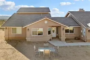 13850 Night Shade Rd, Apple Valley, CA 92307 - Photo 3