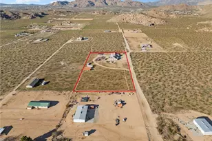 13850 Night Shade Rd, Apple Valley, CA 92307 - Photo 7