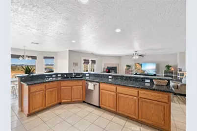 13850 Nightshade Road, Apple Valley, CA 92307 - Photo 17