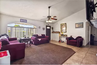 15120 Live Oak St, Hesperia, CA 92345 - Photo 7