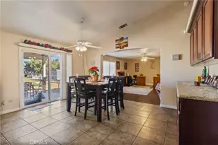 15120 Live Oak St, Hesperia, CA 92345 - Photo 9