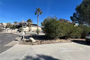 16481 Iwa, Apple Valley, CA 92307 - Photo 69