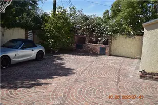 1009 S Rimpau, Los Angeles, CA 90019 - Photo 27