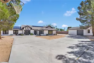 37077 Coyote Lake, Newberry Springs, CA 92365 - Photo 3