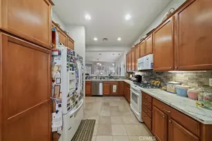 19484 Biltmore Rd, Apple Valley, CA 92308 - Photo 7