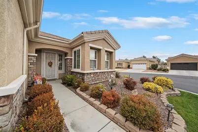 19484 Biltmore Road, Apple Valley, CA 92308 - Photo 29
