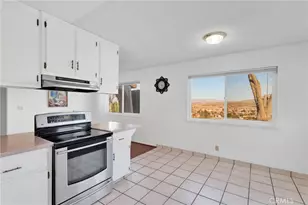 7946 Gaylop Ave, Hesperia, CA 92345 - Photo 9