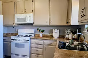 18950 Live Ooak, Hesperia, CA 92345 - Photo 7