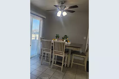 18950 Live Ooak, Hesperia, CA 92345 - Photo 11