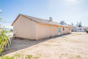 10968 Santa Fe, Hesperia, CA 92345 - Photo 33