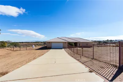 8605 Cantel Court, Oak Hills, CA 92344 - Photo 5