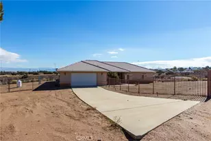 8605 Cantel Ct, Oak Hills, CA 92344 - Photo 7